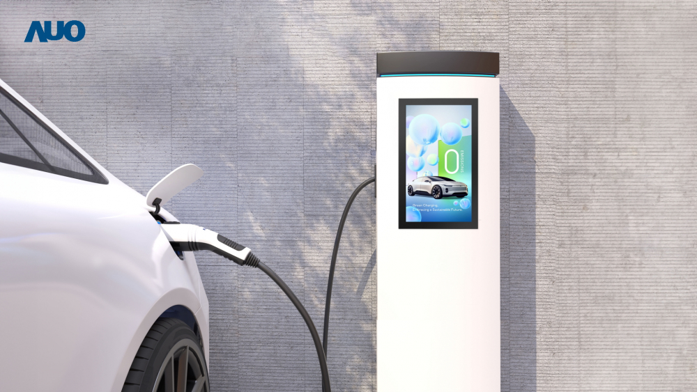 友達〝EVSE車用充電樁解決方案〞專為電動汽車充電樁設計，具有高亮度、克服戶外艱難環境的耐溫、耐紫外線等特性，並搭載散熱性及擴充性強的高效能工業電腦，可實現人機互動訴求，如資訊顯示、支付等應用